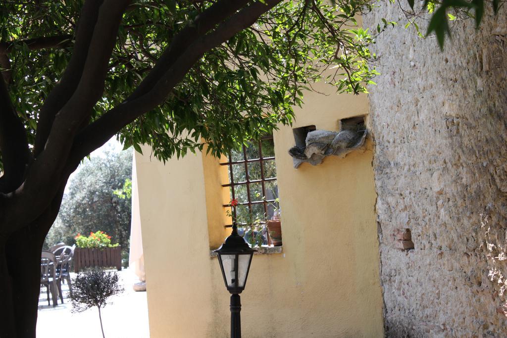 Azienda Agrituristica Biologica Il Querceto Santa Severina ภายนอก รูปภาพ