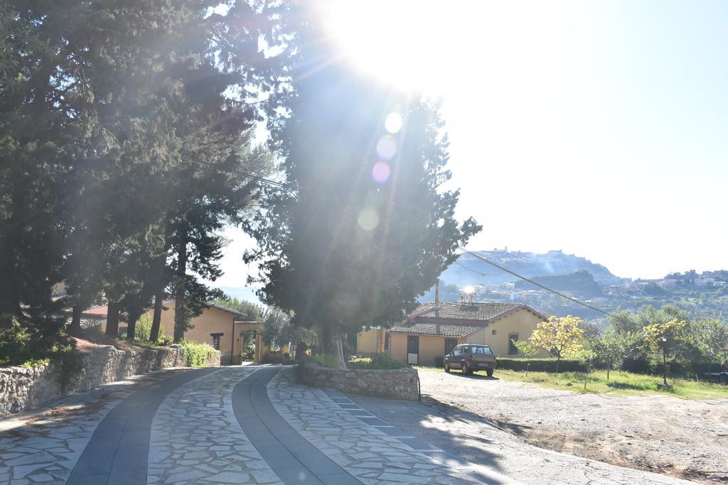 Azienda Agrituristica Biologica Il Querceto Santa Severina ภายนอก รูปภาพ