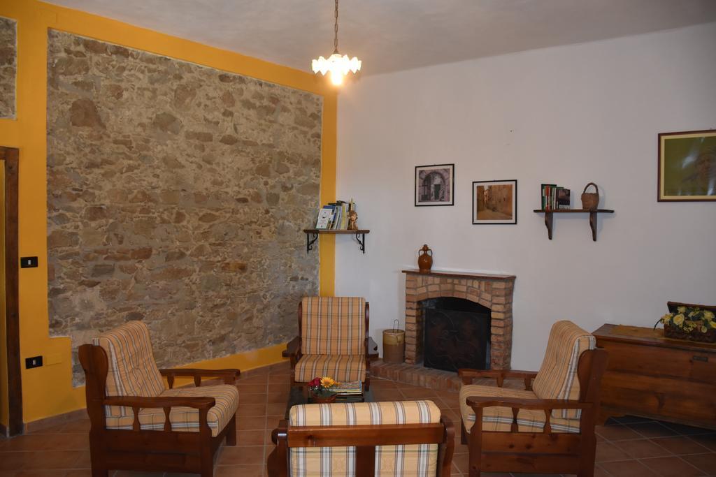 Azienda Agrituristica Biologica Il Querceto Santa Severina ภายนอก รูปภาพ