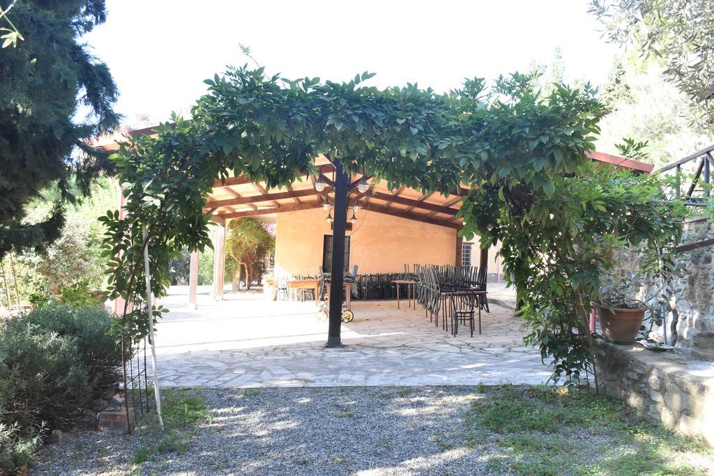 Azienda Agrituristica Biologica Il Querceto Santa Severina ภายนอก รูปภาพ
